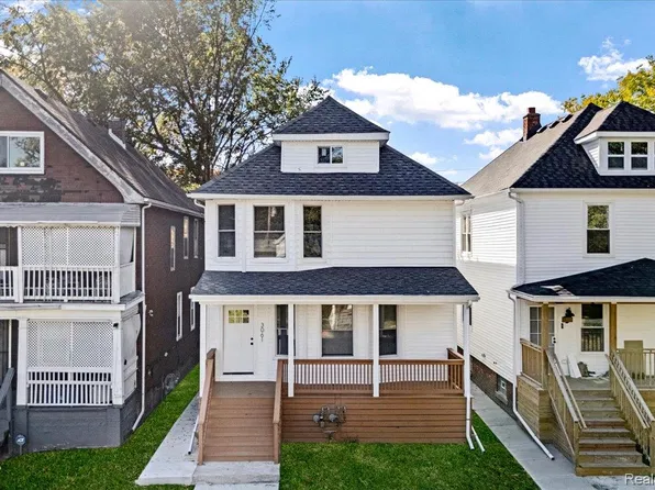 3061 Parker St, Detroit, MI 48214