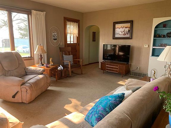 4th image of 2521 Navaho Ave
