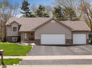 7389 381st St, North Branch, MN 55056