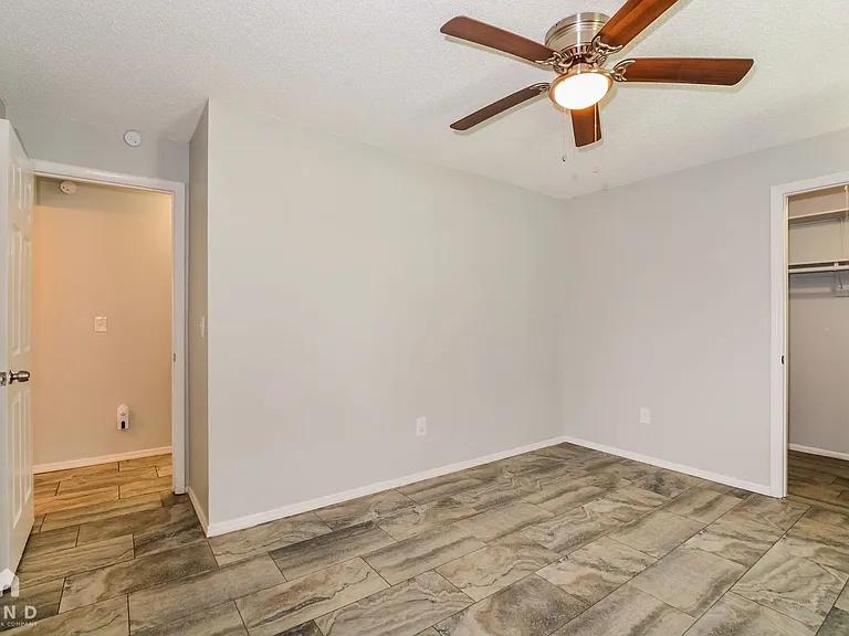 209 Banyan Ct — Photo 9