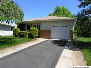 114 Bonaire Dr, Toms River, NJ 08757