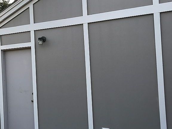 5th image of 810 Redwood Ave