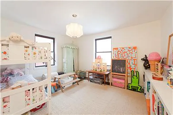 Sold by R New York | media 3