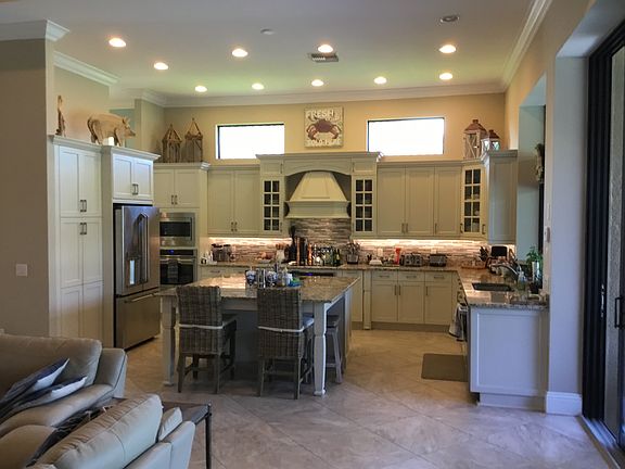 4th image of 11990 Heather Woods Ct