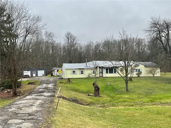 14349 Mayfield Rd, Huntsburg, OH 44046