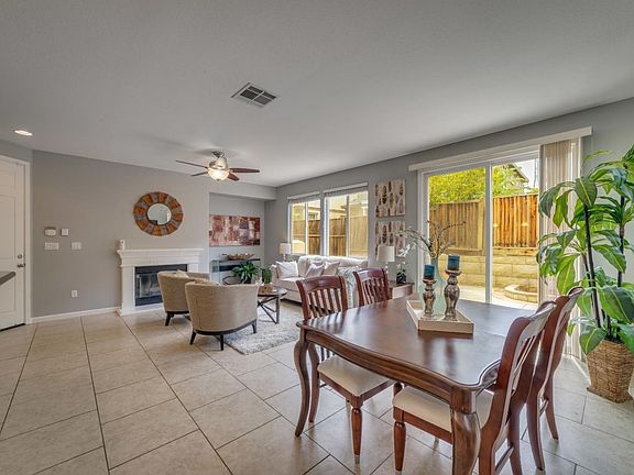 3rd image of 276 Kapalua Bay Cir