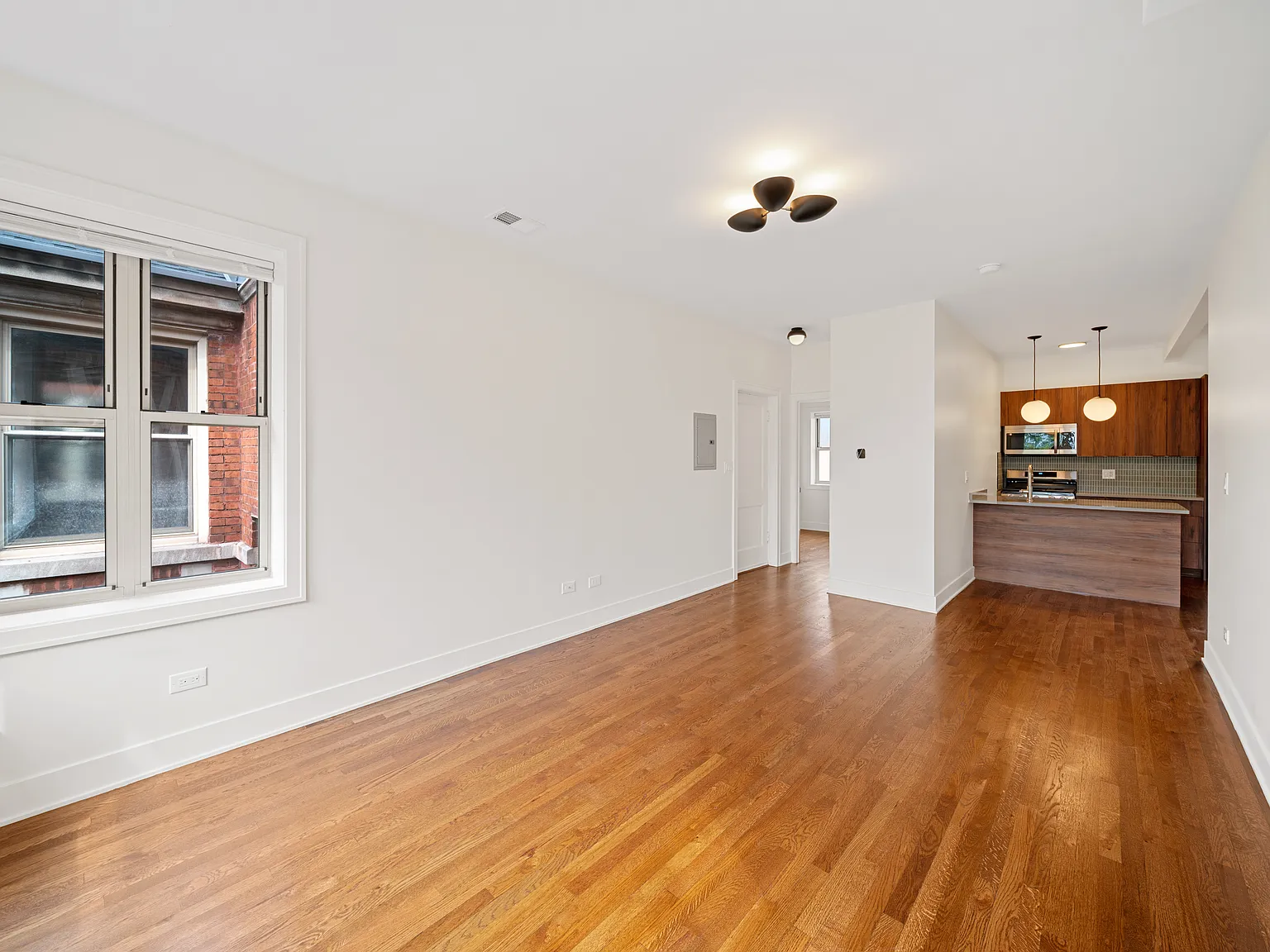 2 bed, $2,395 — Photo 4