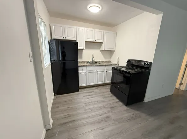 3619 SA, 3619 Seminole Ave APT 11, Fort Myers, FL 33916