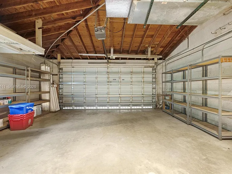 1246 Algardi Ave — Photo 36