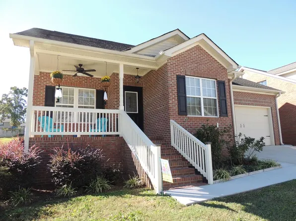 120 Cobblestone Ln, Greenwood, SC 29649