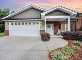 1840 Bogey Ln, Asheboro, NC 27205