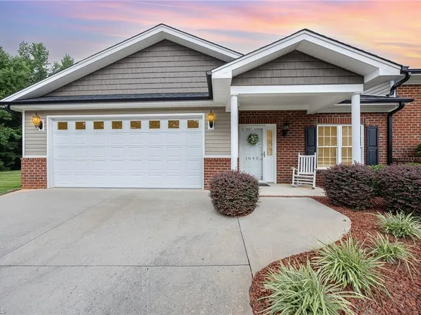 1840 Bogey Ln, Asheboro, NC 27205