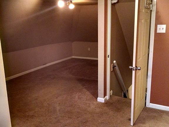 Upstairs Bedroom 1