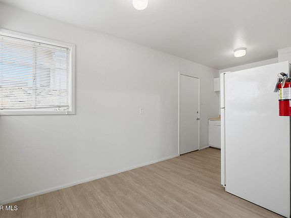 5th image of 3912 Kemp Ave APT 6