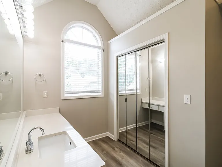 7567 Winderemere Park — Photo 12