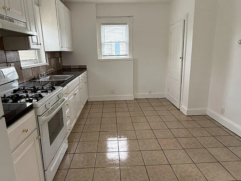 724 Parry Ave #B — Photo 30