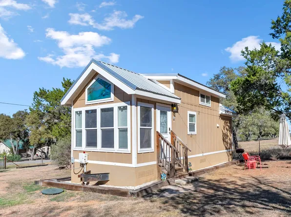 311 Olas Lane, Kingsland, TX 78639