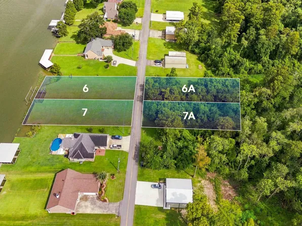 13818 & 13810 Bayou Terrace Dr, Saint Amant, LA 70774