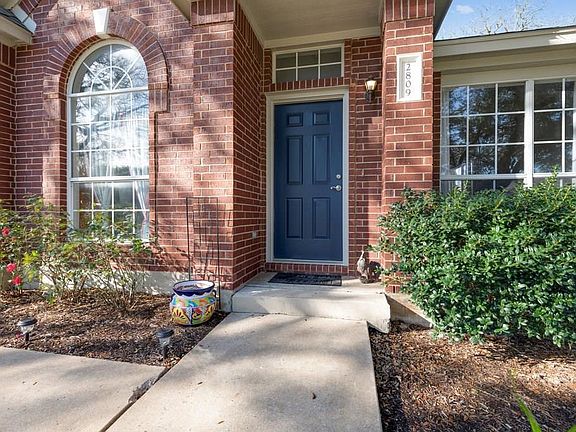 4th image of 2809 Oakwood Glen Dr