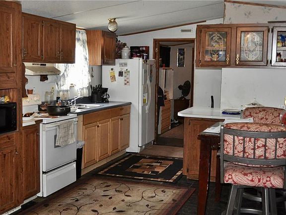 2nd image of 8526 Richmond St