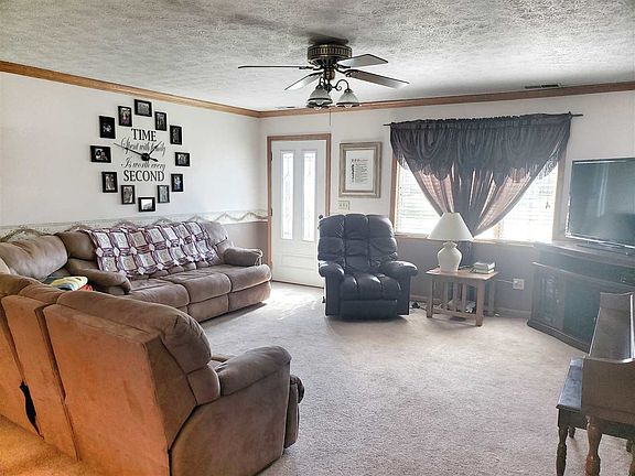 2nd image of 9052 Tremont Pl