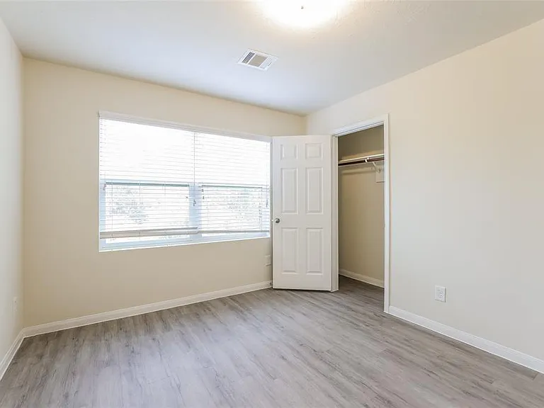 5814 Northern Oak St — Photo 13