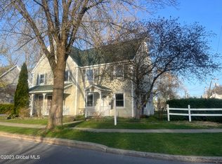 2 S Franklin St, Saratoga Springs, NY 12866