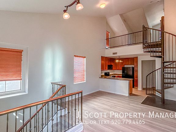 2nd image of 746 N Laguna Dr