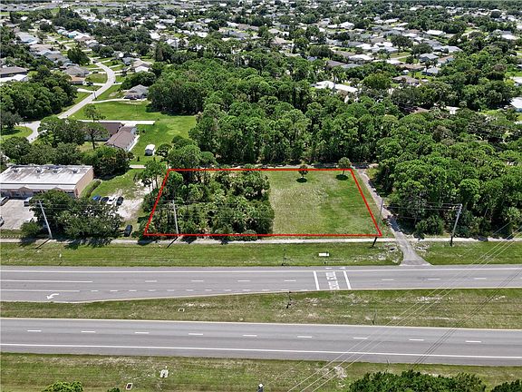 3rd image of 477 Sebastian Blvd