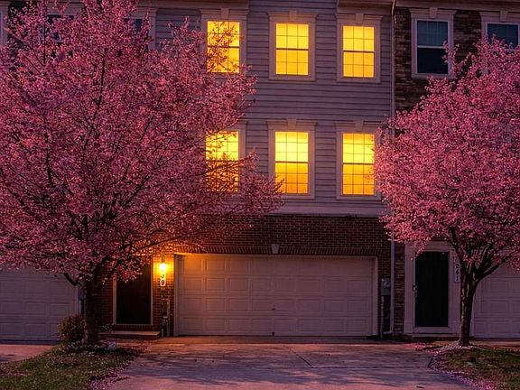 3rd image of 239 Mohegan Dr