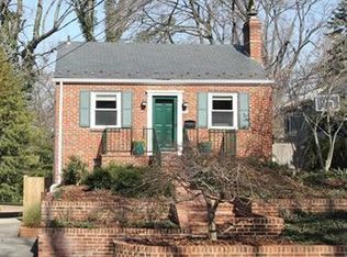 711 Woodside Pkwy, Silver Spring, MD 20910