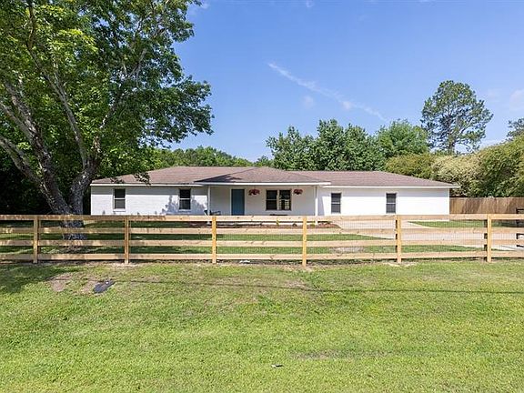 4th image of 40 Lee Road 438