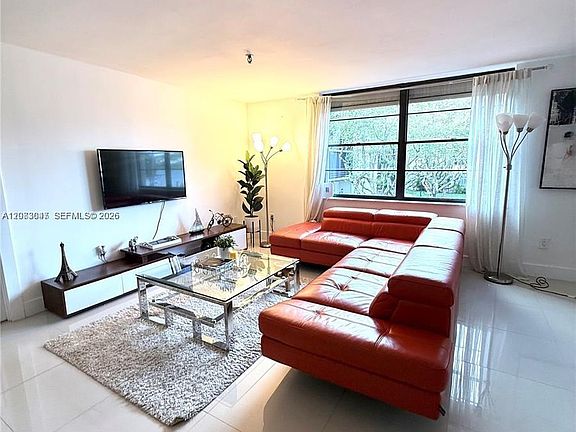 5th image of 671 NE 195th St APT 227-E