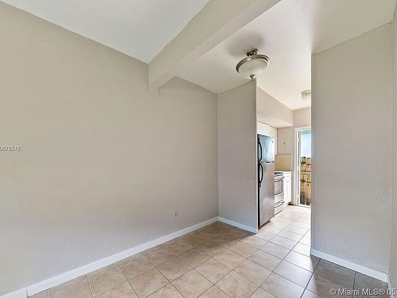 5th image of 3430 Percival Ave #A