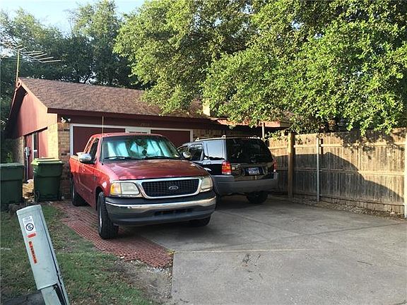 3rd image of 2914 Potomac Dr