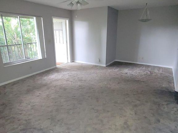 3rd image of 446 Pine Glen Ln APT B-2