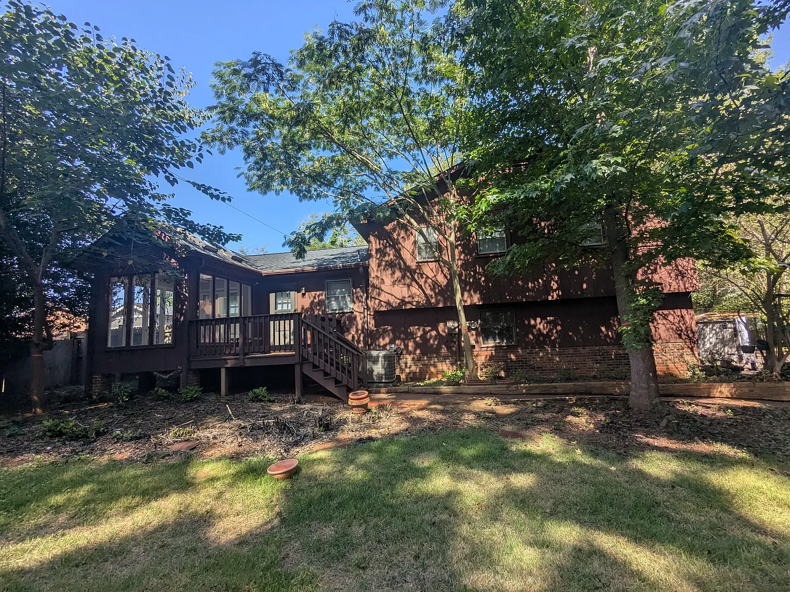 3 bed, 1334 sqft, $1,695 — Photo 3