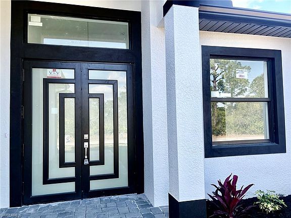3rd image of 1603 Cortez AVE