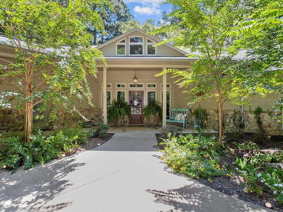 1st image of 149 Redbud Cir