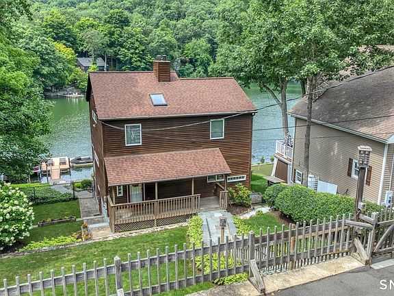 2nd image of 11 Candlewood Rd