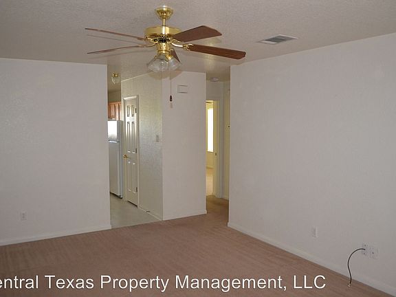 3rd image of 2108 Wildewood Dr Unit B