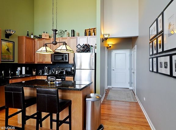 2nd image of 2065 N Kedzie Ave APT 326
