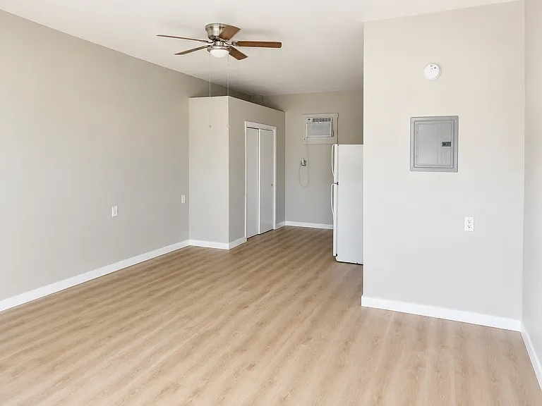 3801 N Andrews Ave — Photo 7