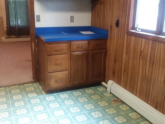 2nd image of 12 Argyle Pl APT 1