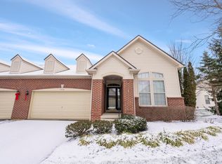 5453 Grand Ridge Dr, Galena, OH 43021