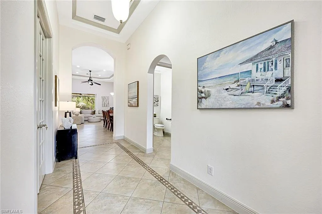 3 bed, 2.5 bath, 2297 sqft, $9,000 — Photo 3