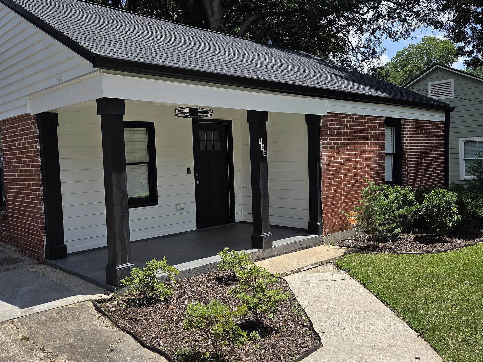 4 bed, 1650 sqft, $3,000 — Photo 1
