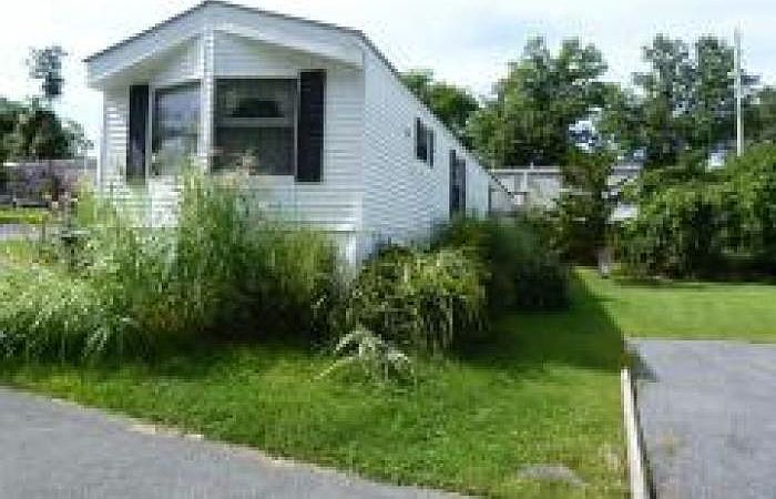 1st image of 505 Watch Hill Dr