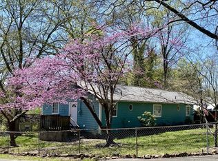 201 Waltham Pl, Oak Ridge, TN 37830