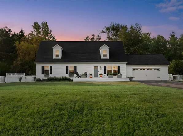 9032 County Route 87, Hammondsport, NY 14840